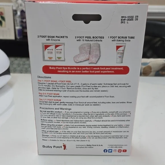 White Hand & Foot Care Spa Bundle - Picture 3 of 5